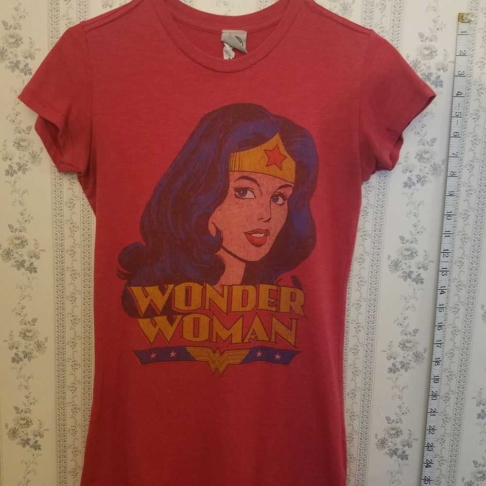 Wonder Woman graphic Tee